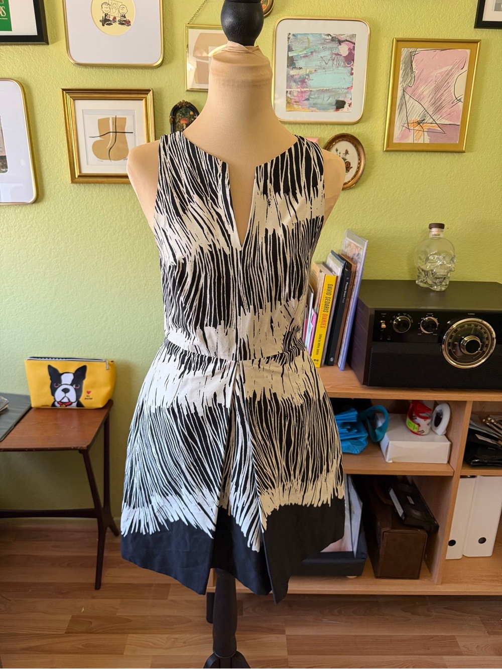 Halston Heritage Abstract Brushstroke Fit & Flare Dress - Size 2
